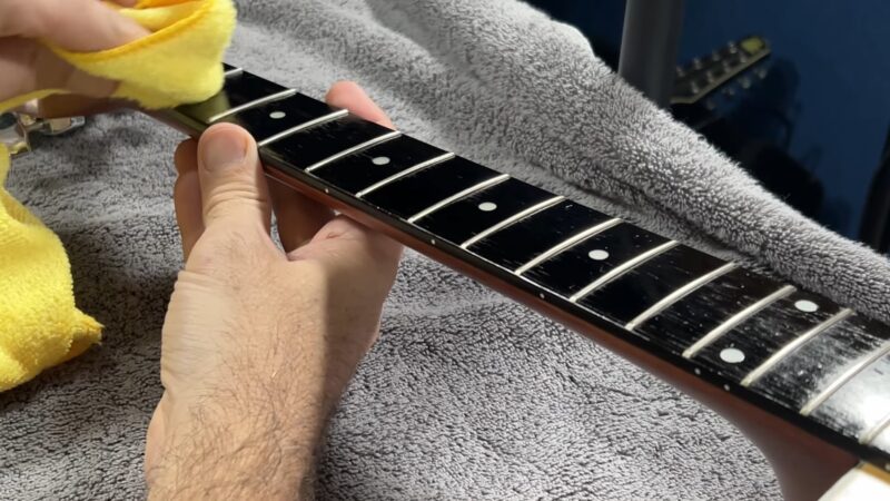Cleaning Guitar Fretboard